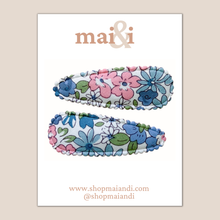 Load image into Gallery viewer, blue florals snap clip set