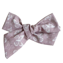 Load image into Gallery viewer, mauve butterfly pinwheel bow