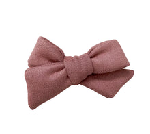 Load image into Gallery viewer, rose velvet pinwheel bow