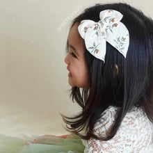 Load image into Gallery viewer, mistletoe fable bow **regular size only