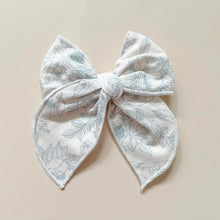 Load image into Gallery viewer, vintage blue fable bow