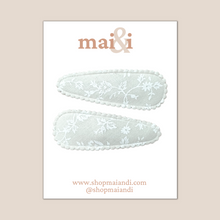 Load image into Gallery viewer, snow snap clip set