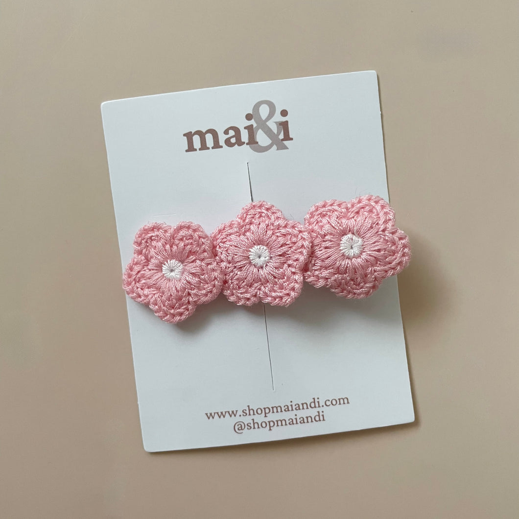 pink daisies clip