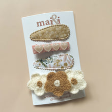 Load image into Gallery viewer, heart floral mixed clip set
