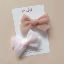 Load image into Gallery viewer, peachy tulle bow
